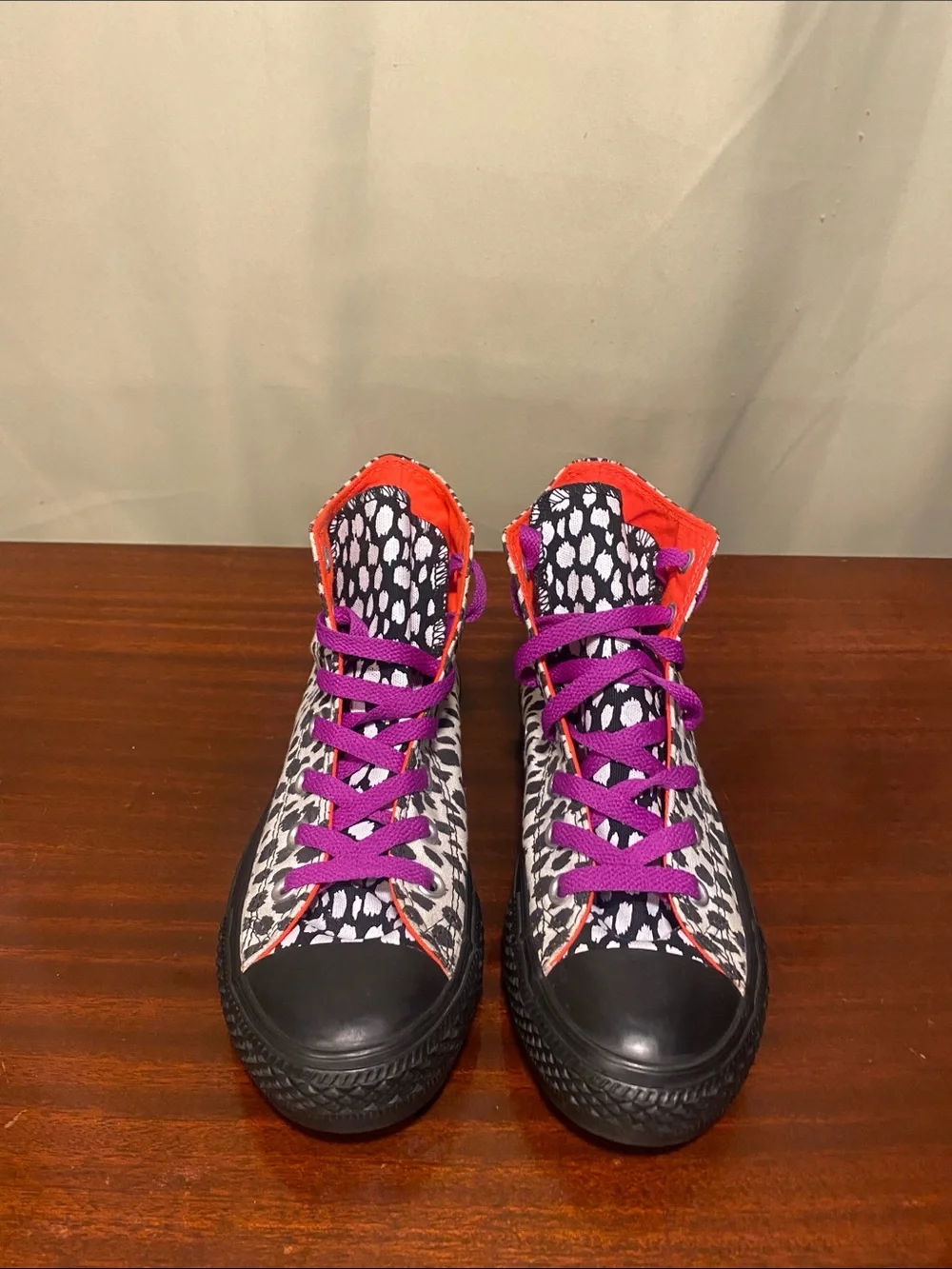 Converse Chuck Taylor Hi Dalmatian Style Spot Print Sneakers Women 7 - Picture 3 of 8
